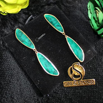 8-brinco-anhado-a-ouro-com-esmeralda-natural